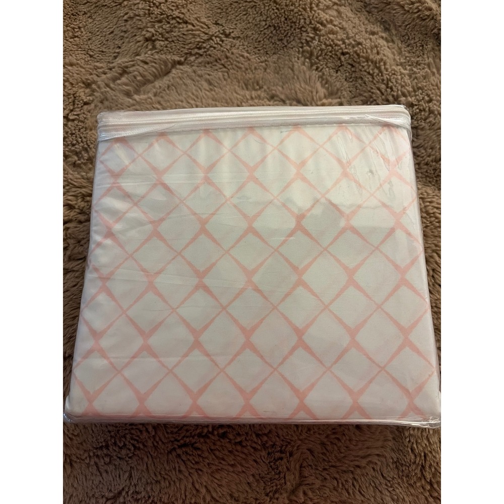 OCM Twin XL Sheet Set Microfiber Pink White Geometric Lattice 3 Piece Dorm New